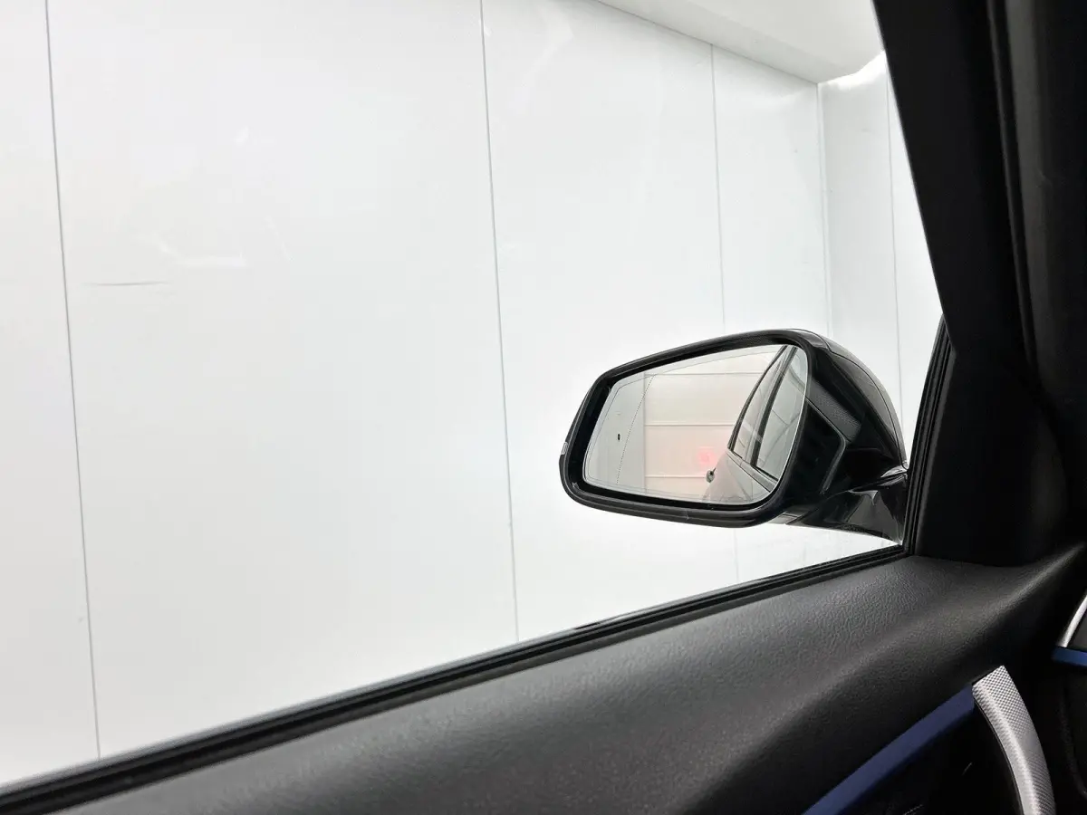 318i M Sport Edition | AUTOMAAT | PANORAMADAK | LEDEREN BEKLEDING | TREKHAAK | CRUISE CONTROL | CLIMATE CONTROL | ELEKTRISCHE KOFFERKLEP |