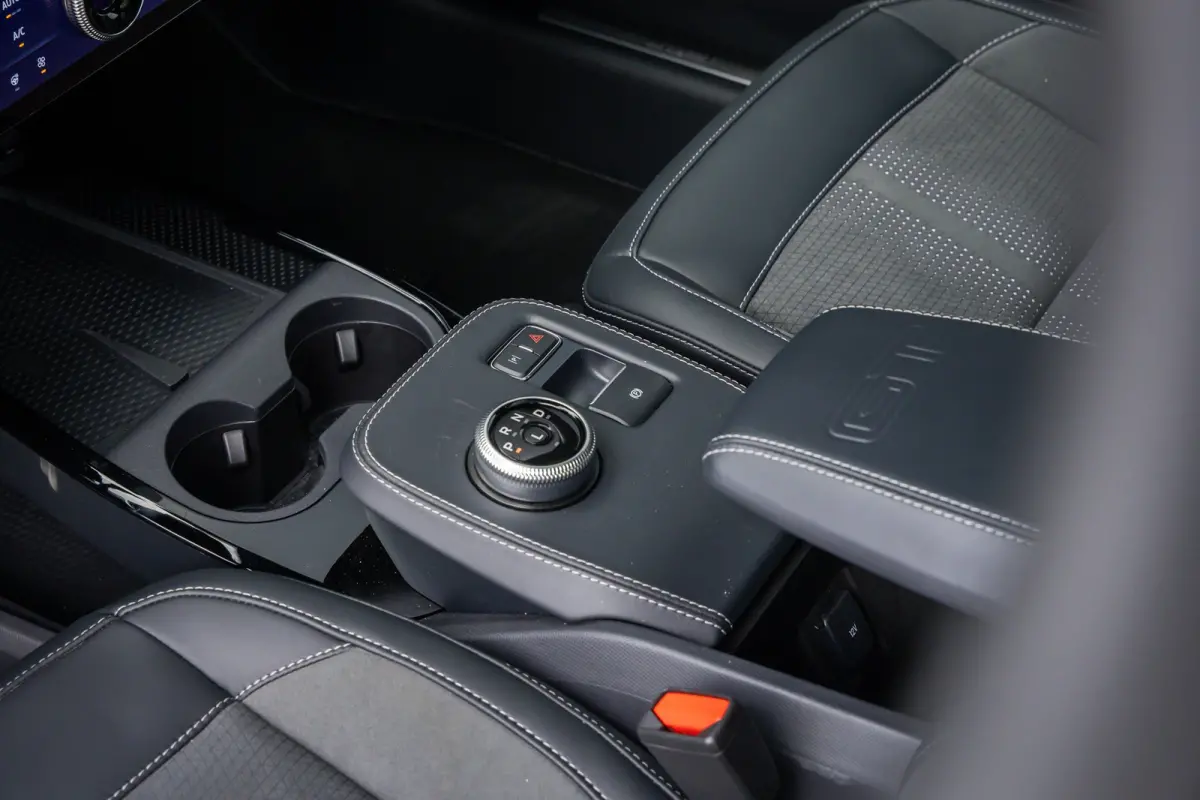 GT AWD | Pano-dak | B&O | 360 Camera | Standkachel | MagneRide onderstel | Memory stoel | Apple/Android Carplay