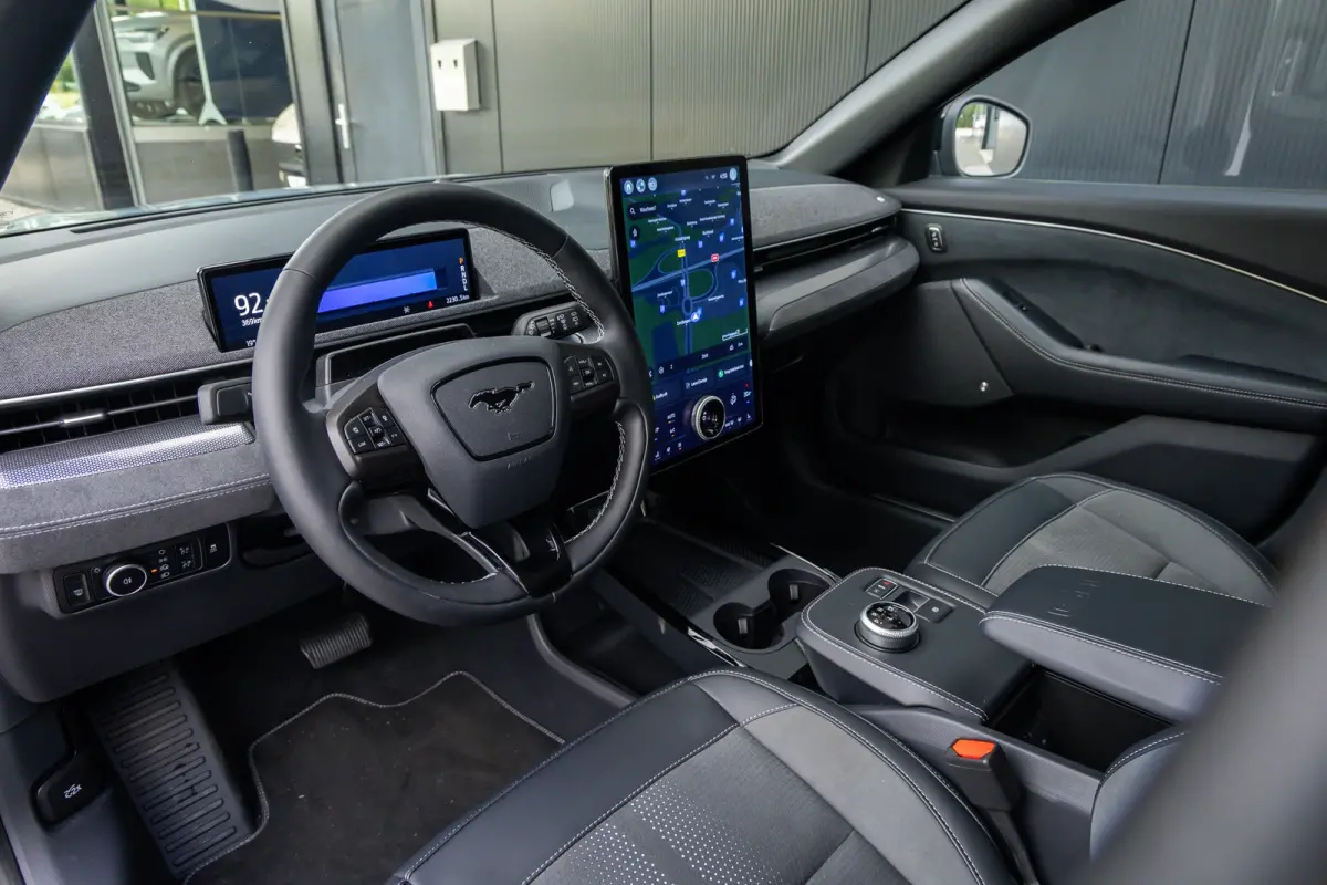 GT AWD | Pano-dak | B&O | 360 Camera | Standkachel | MagneRide onderstel | Memory stoel | Apple/Android Carplay