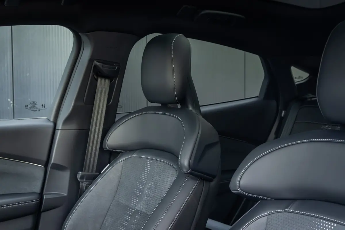 GT AWD | Pano-dak | B&O | 360 Camera | Standkachel | MagneRide onderstel | Memory stoel | Apple/Android Carplay
