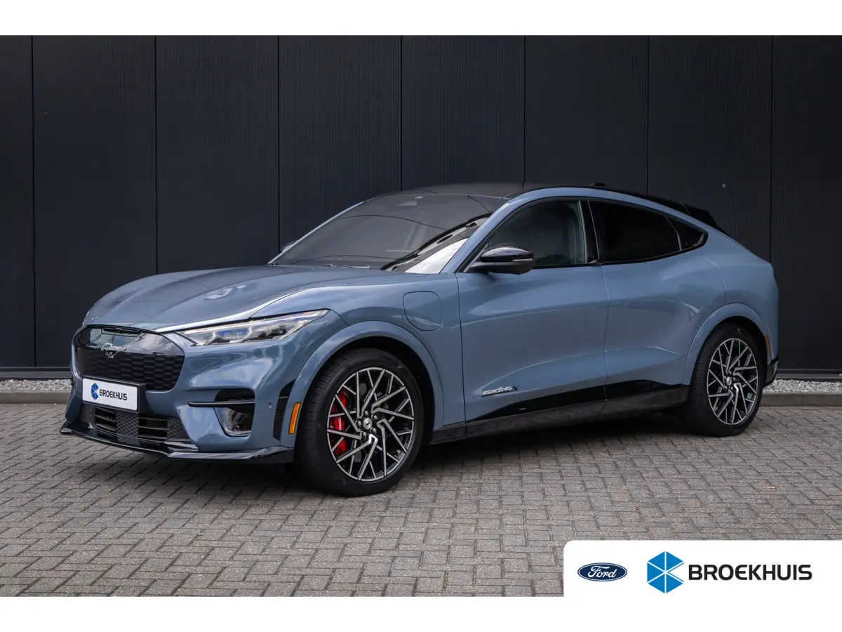 GT AWD | Pano-dak | B&O | 360 Camera | Standkachel | MagneRide onderstel | Memory stoel | Apple/Android Carplay