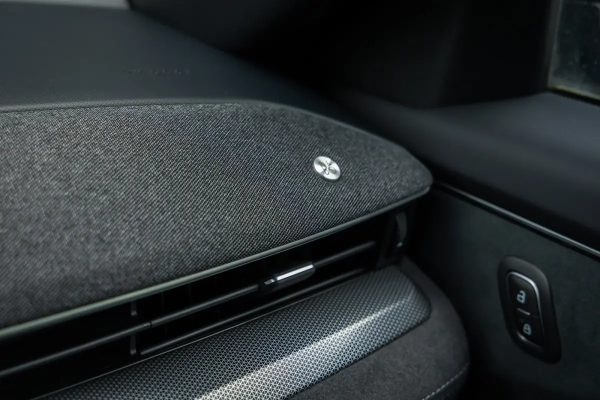 GT AWD | Pano-dak | B&O | 360 Camera | Standkachel | MagneRide onderstel | Memory stoel | Apple/Android Carplay