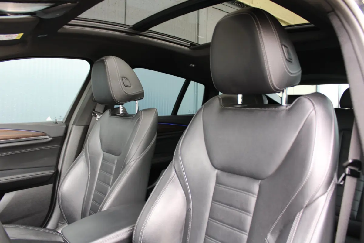 M40i M-sport | panoramadak | head-up display | 360 camera | elektrische trekhaak | keyless entry | NL auto | 354 PK