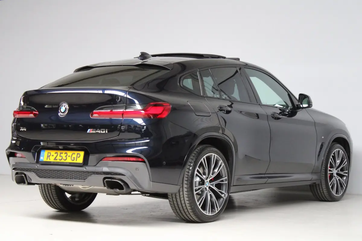 M40i M-sport | panoramadak | head-up display | 360 camera | elektrische trekhaak | keyless entry | NL auto | 354 PK