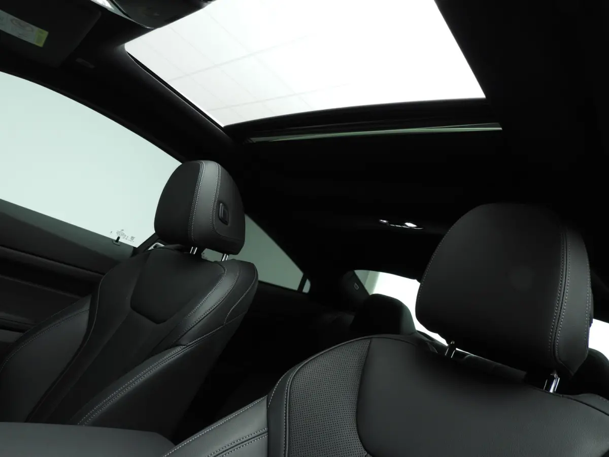 420i | M-Sportpakket | LED | Navigatie | Schuifdak | Sportstoelen | Stoelverwarming | DAB | Alu 19 inch