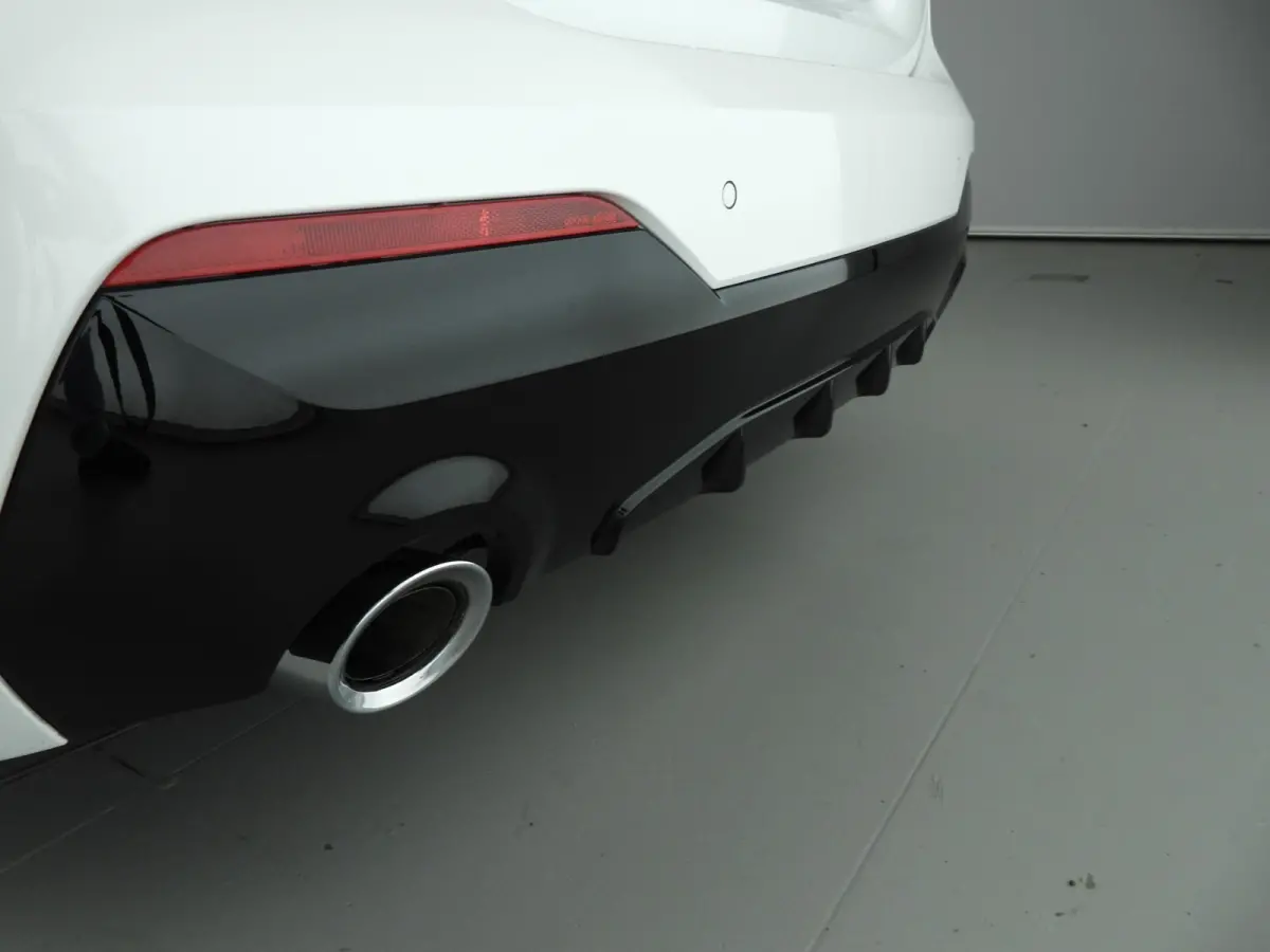 420i | M-Sportpakket | LED | Navigatie | Schuifdak | Sportstoelen | Stoelverwarming | DAB | Alu 19 inch