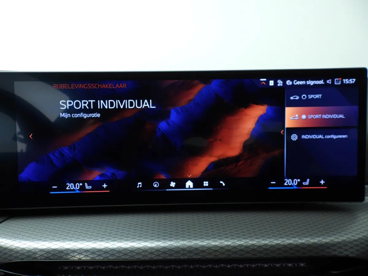420i | M-Sportpakket | LED | Navigatie | Schuifdak | Sportstoelen | Stoelverwarming | DAB | Alu 19 inch