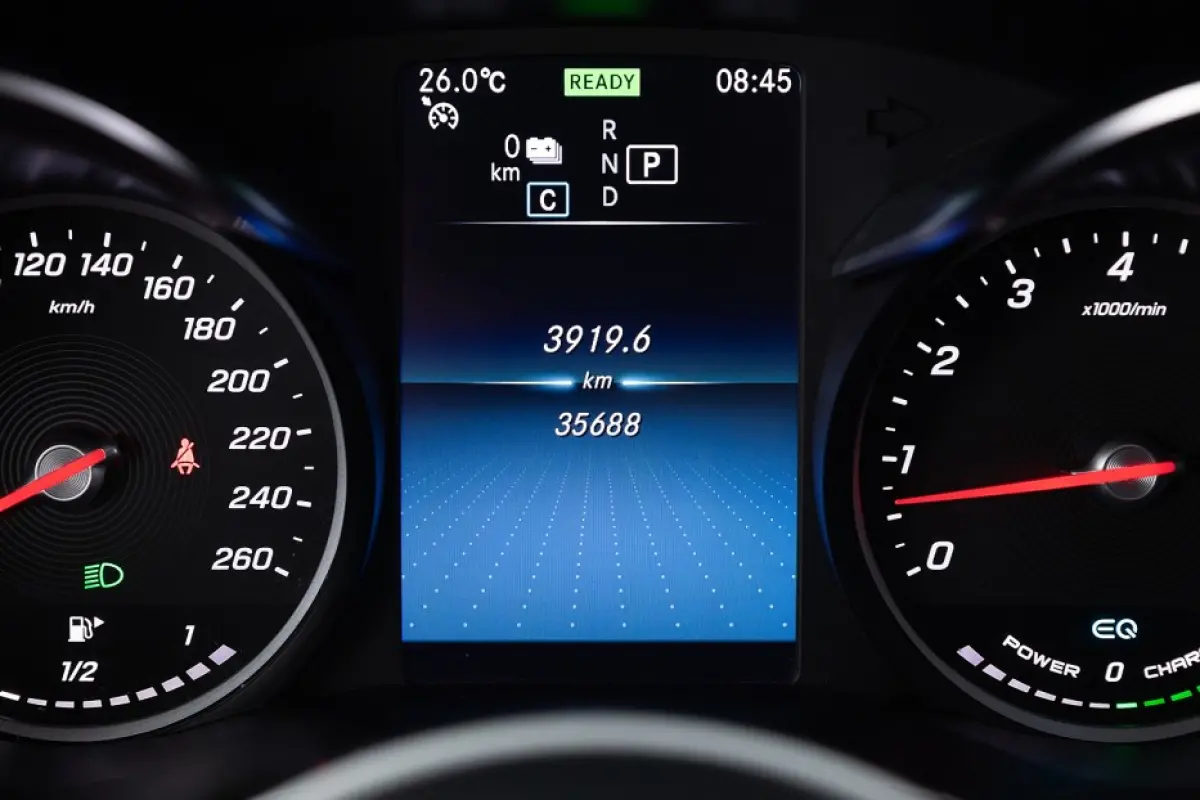 4MATIC Business Line | PANORAMADAK | LEDER | EL. STOELEN | 360 Camera | PHEV