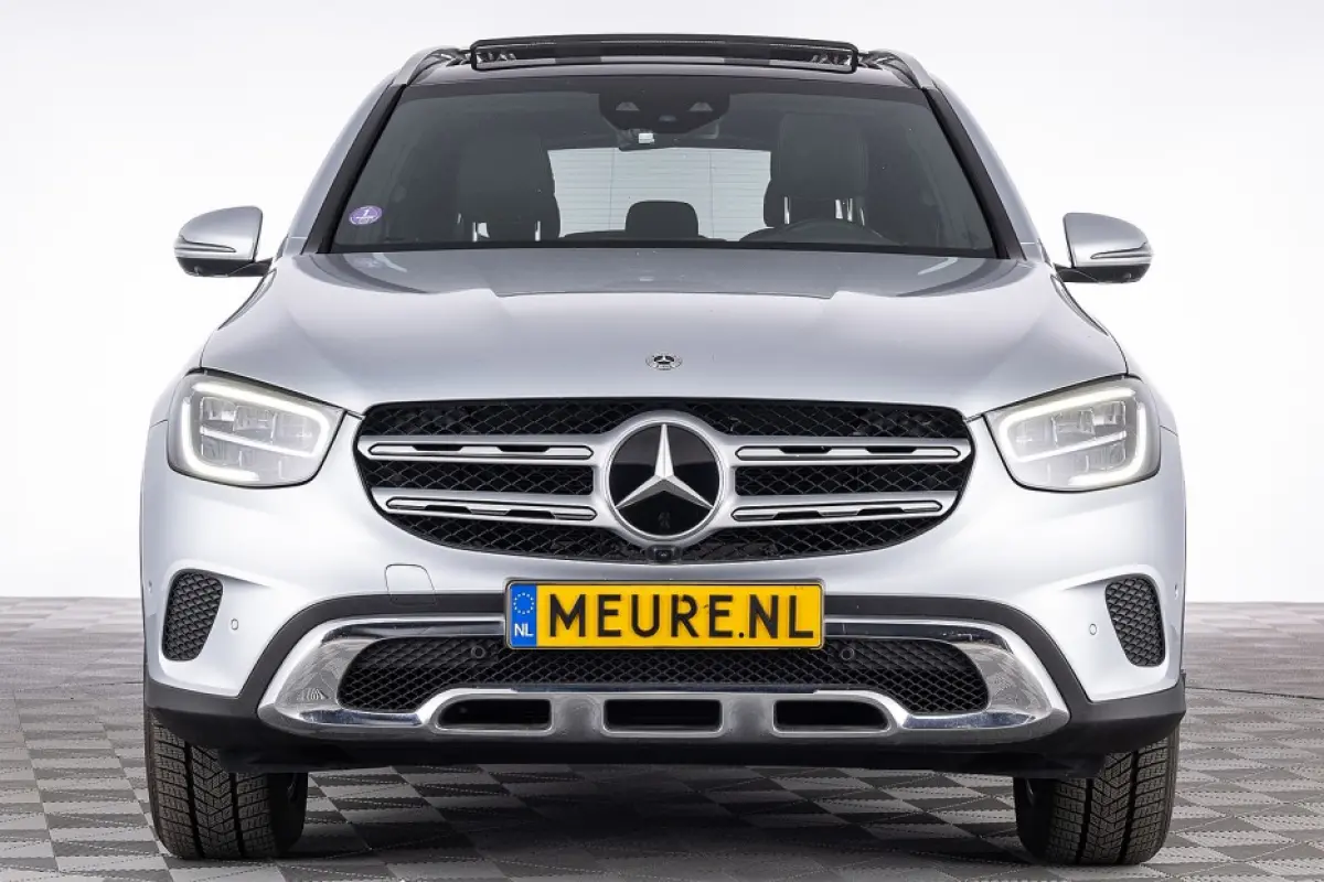 4MATIC Business Line | PANORAMADAK | LEDER | EL. STOELEN | 360 Camera | PHEV