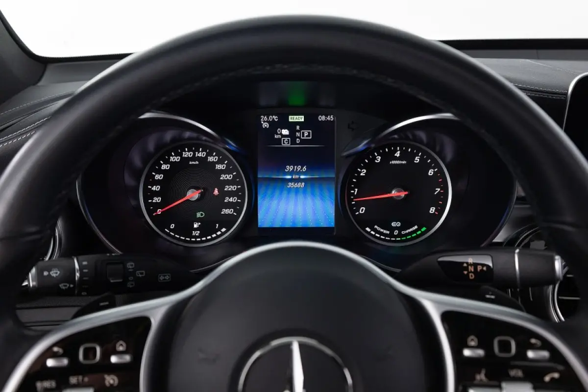4MATIC Business Line | PANORAMADAK | LEDER | EL. STOELEN | 360 Camera | PHEV