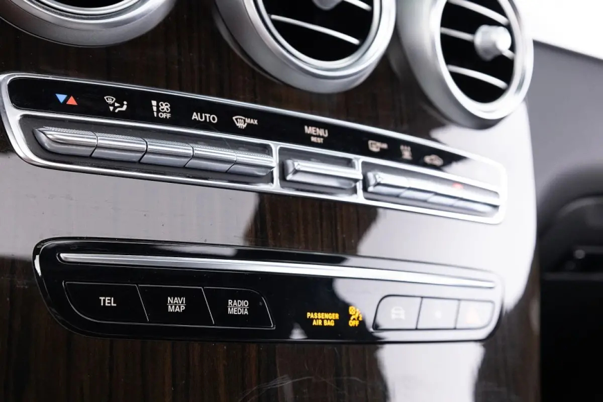 4MATIC Business Line | PANORAMADAK | LEDER | EL. STOELEN | 360 Camera | PHEV
