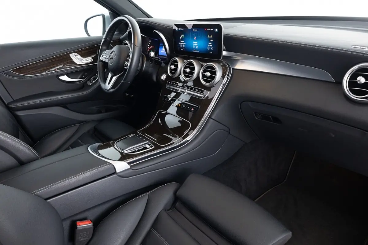 4MATIC Business Line | PANORAMADAK | LEDER | EL. STOELEN | 360 Camera | PHEV