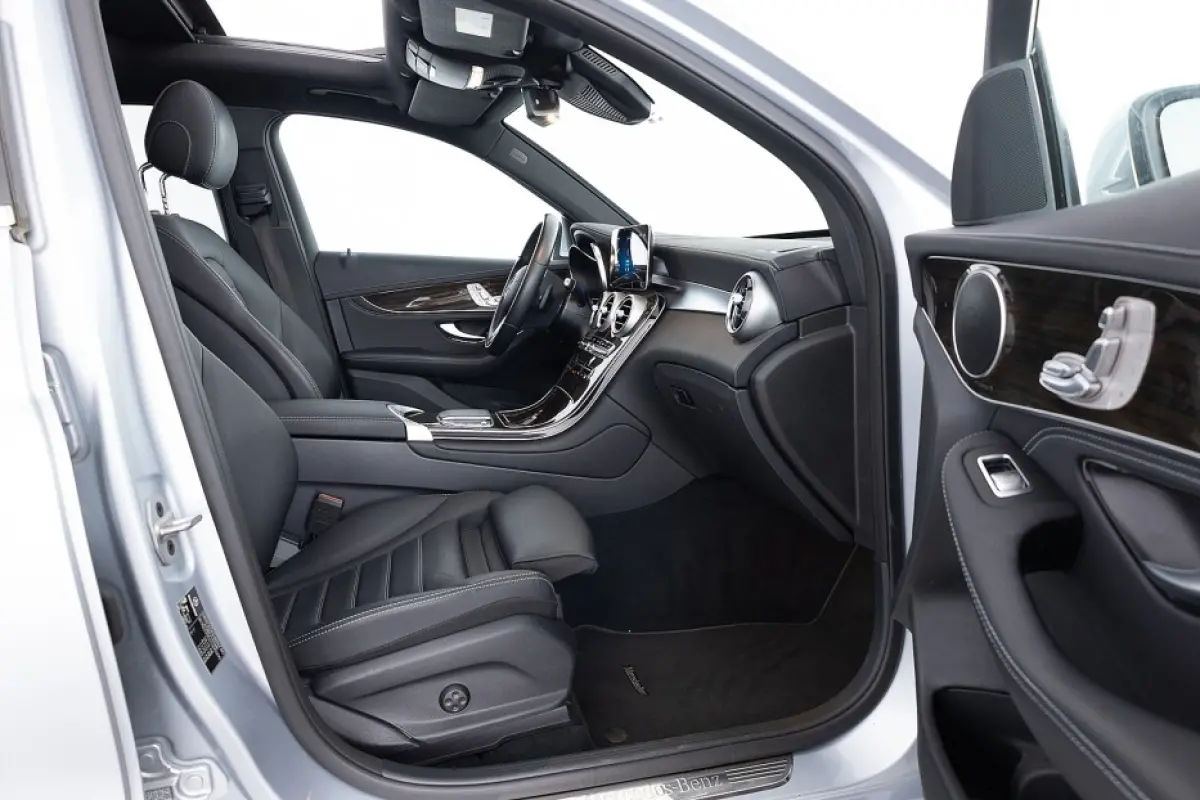 4MATIC Business Line | PANORAMADAK | LEDER | EL. STOELEN | 360 Camera | PHEV