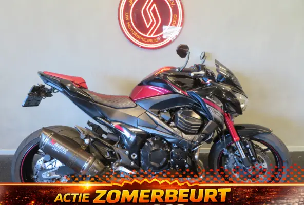 Z800 AKRA