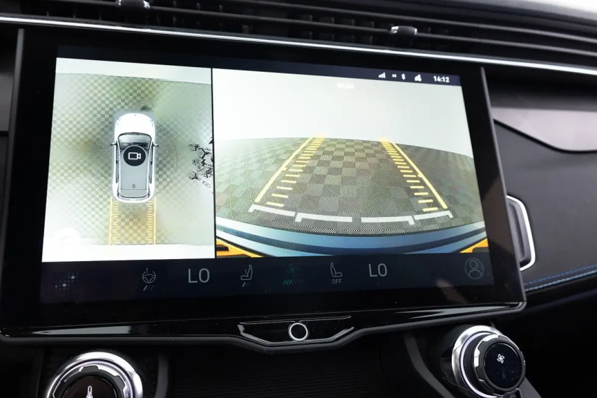1.5 PHEV | PANORAMADAK | 360 Camera | CARPLAY ✅ 1e Eigenaar !