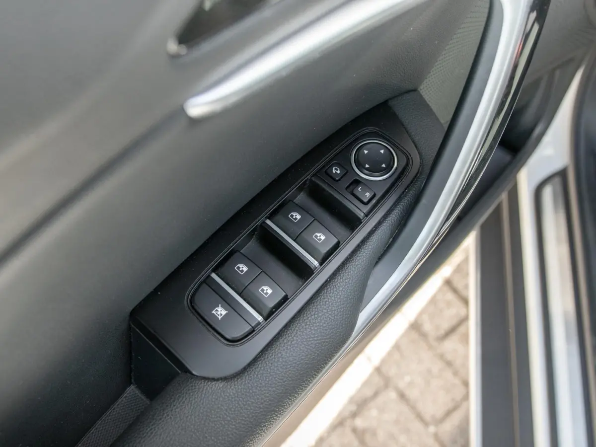 1.4 T-GDi DynamicPlusLine Clima | Cruise | Camera | Apple Carplay | Stoelverwarming | Navi | PDC
