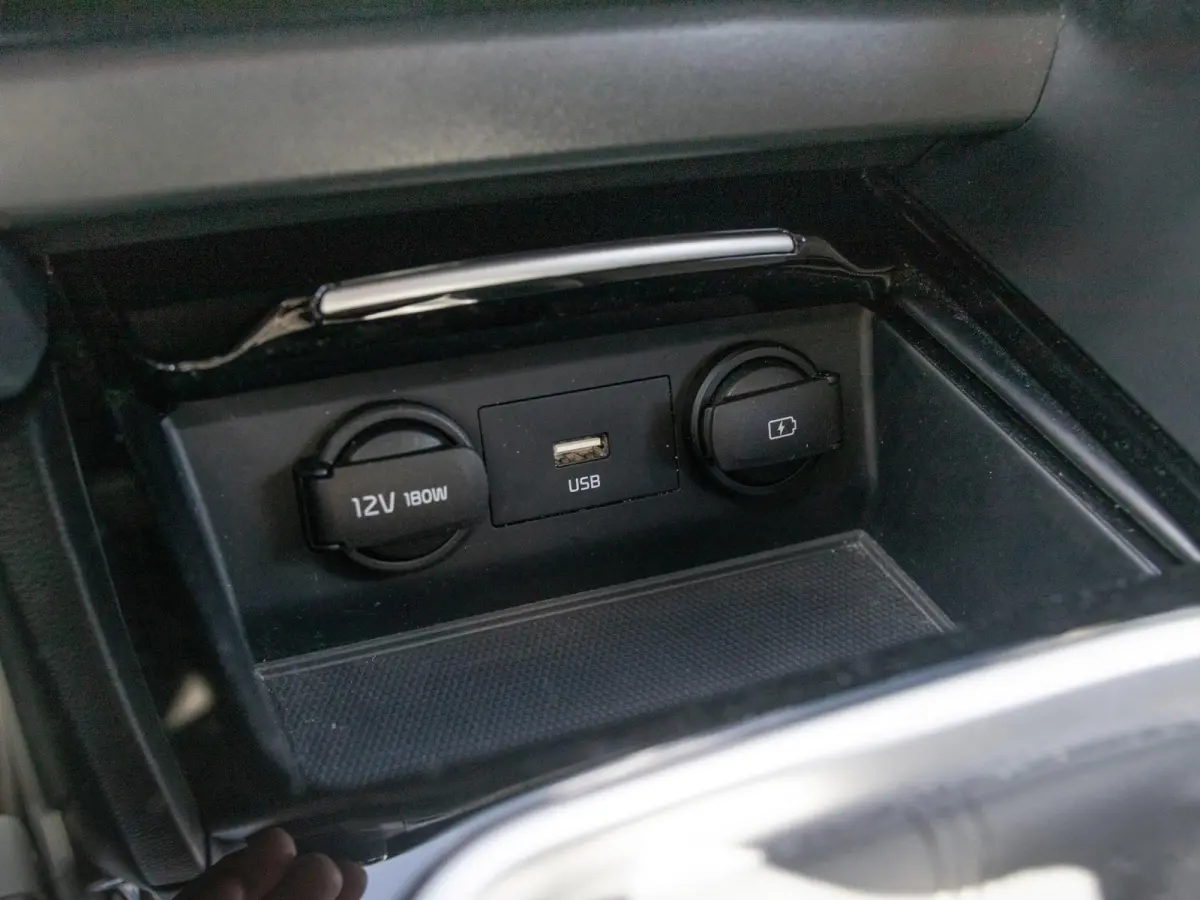 1.4 T-GDi DynamicPlusLine Clima | Cruise | Camera | Apple Carplay | Stoelverwarming | Navi | PDC