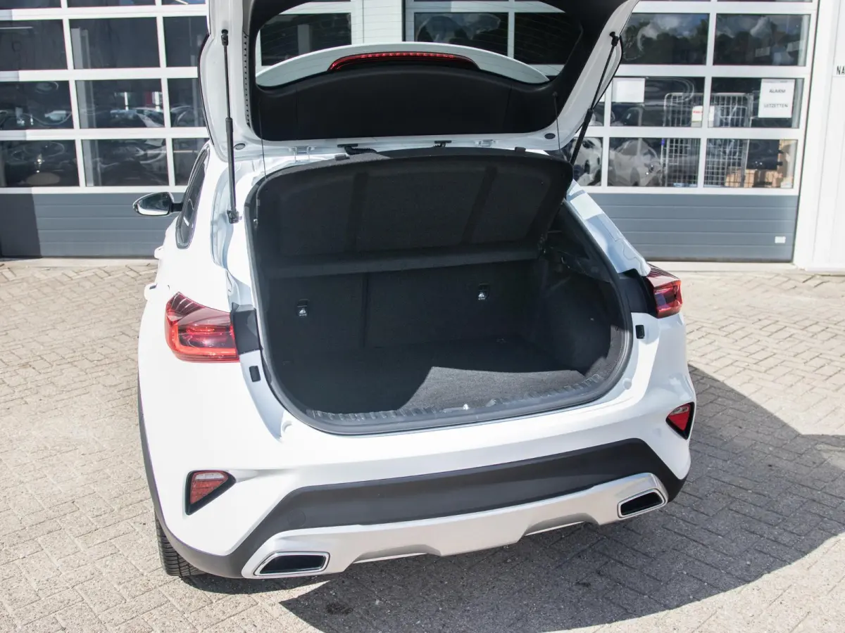 1.4 T-GDi DynamicPlusLine Clima | Cruise | Camera | Apple Carplay | Stoelverwarming | Navi | PDC