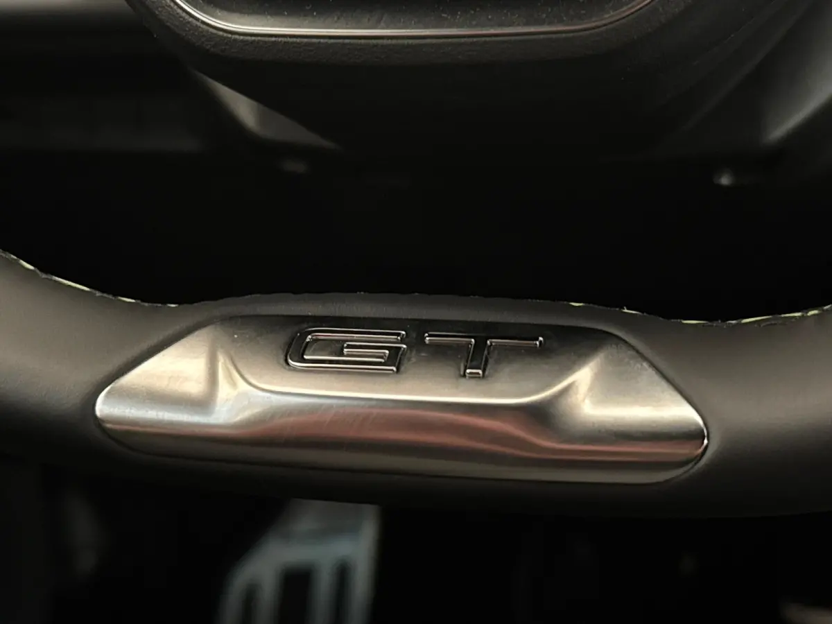 1.2 Hybrid 136 e-DCS6 GT Camera | Clima | Carplay | Elek.Klep | Cruise Adap | LMV | Bluetooth | Keyless | Navigatie | PDC | | Achterbank in delen neerklapbaar | Achteruitrijcamera | Alarm kl