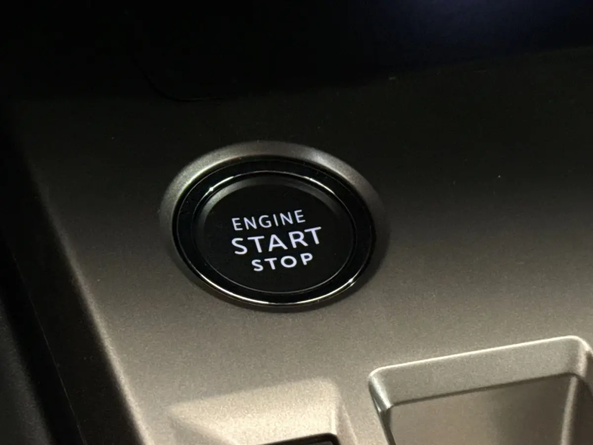 1.2 Hybrid 136 e-DCS6 GT Camera | Clima | Carplay | Elek.Klep | Cruise Adap | LMV | Bluetooth | Keyless | Navigatie | PDC | | Achterbank in delen neerklapbaar | Achteruitrijcamera | Alarm kl