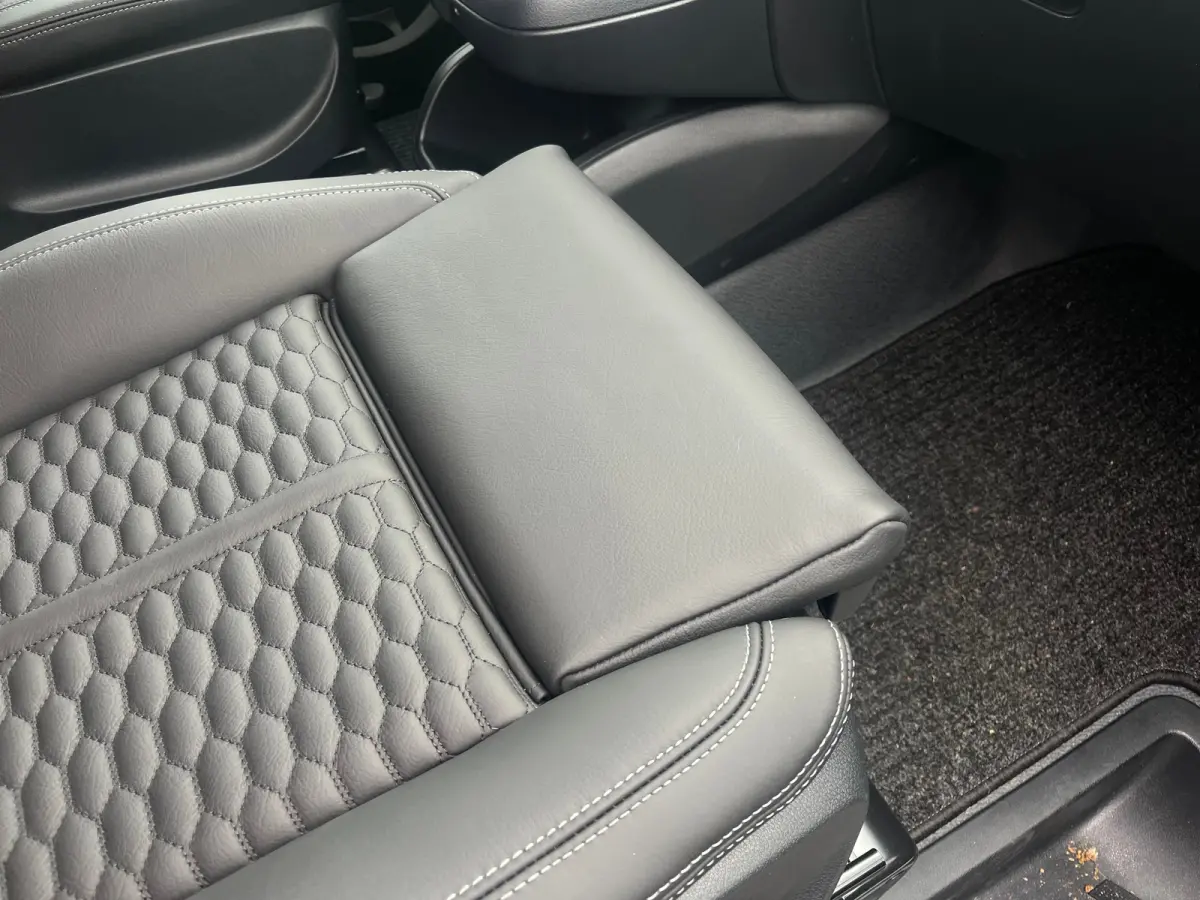 116 CDI L2 Select Snoeks (Meer Beenruimte) | Lederen Bekleding | Rondomzicht Camera | Parkeersensoren | Navigatie | 17" Lichtmetaal  | Airco (automatisch) | Anti Blokkeer Systeem | Buitenspi