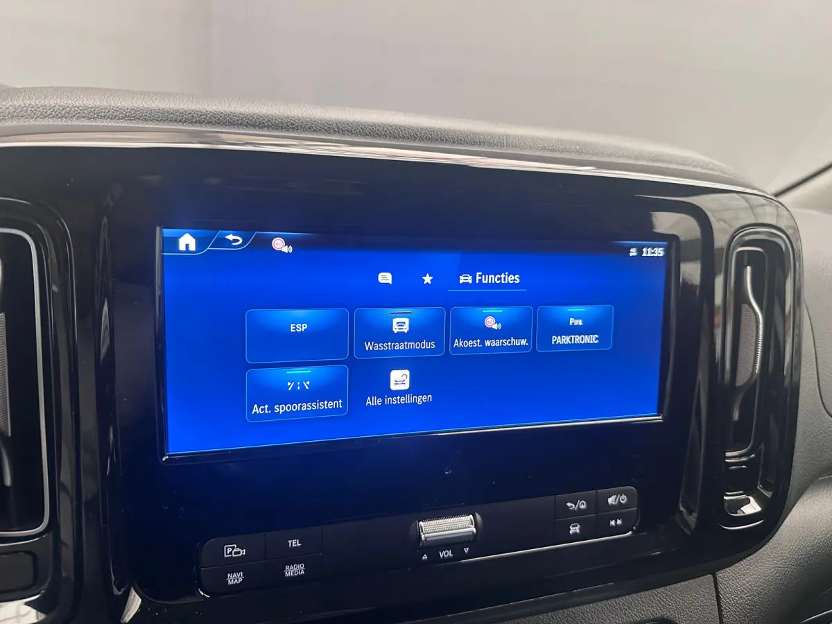 116 CDI L2 Select Snoeks (Meer Beenruimte) | Lederen Bekleding | Rondomzicht Camera | Parkeersensoren | Navigatie | 17" Lichtmetaal  | Airco (automatisch) | Anti Blokkeer Systeem | Buitenspi