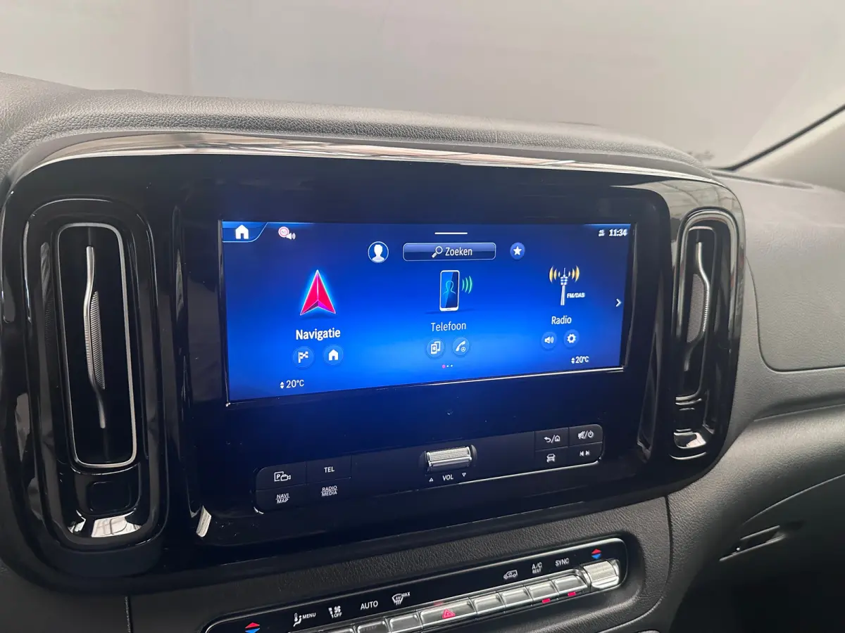 116 CDI L2 Select Snoeks (Meer Beenruimte) | Lederen Bekleding | Rondomzicht Camera | Parkeersensoren | Navigatie | 17" Lichtmetaal  | Airco (automatisch) | Anti Blokkeer Systeem | Buitenspi