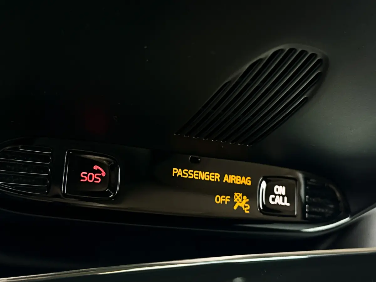 T3 Inscription | Parkeercamera | Stoelverwarming | Harman Kardon | Trekhaak