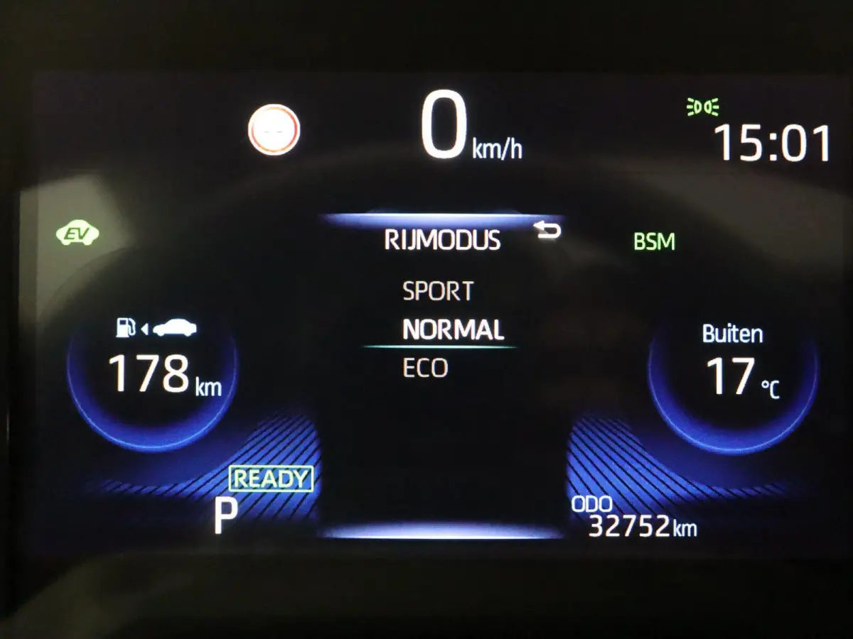 2.0 Hybrid Executive | head-up display | JBL audio | leder | schuif-kanteldak | stoelverwarming |