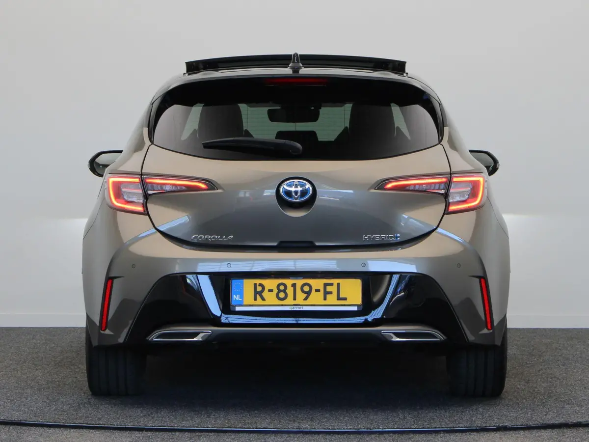 2.0 Hybrid Executive | head-up display | JBL audio | leder | schuif-kanteldak | stoelverwarming |