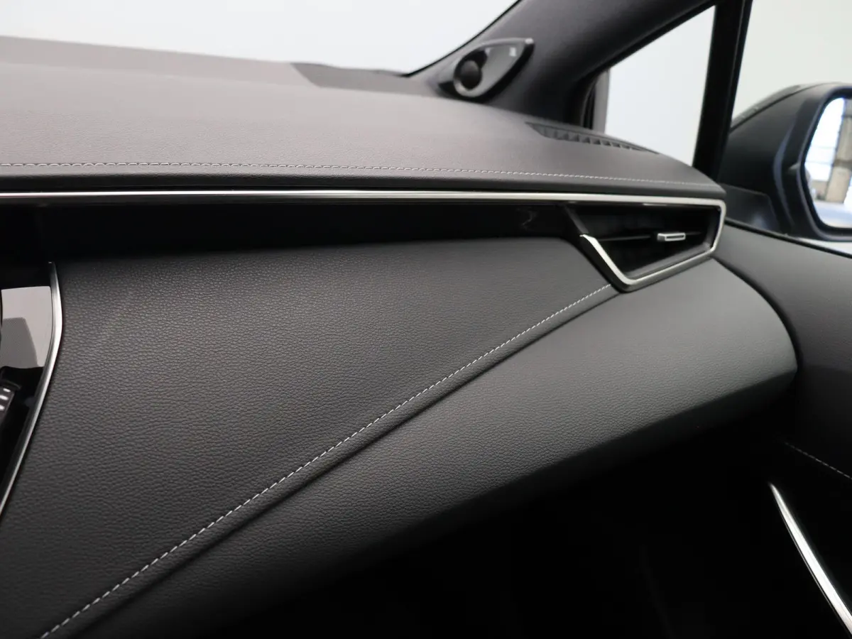 2.0 Hybrid Executive | head-up display | JBL audio | leder | schuif-kanteldak | stoelverwarming |