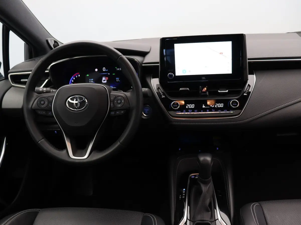 2.0 Hybrid Executive | head-up display | JBL audio | leder | schuif-kanteldak | stoelverwarming |