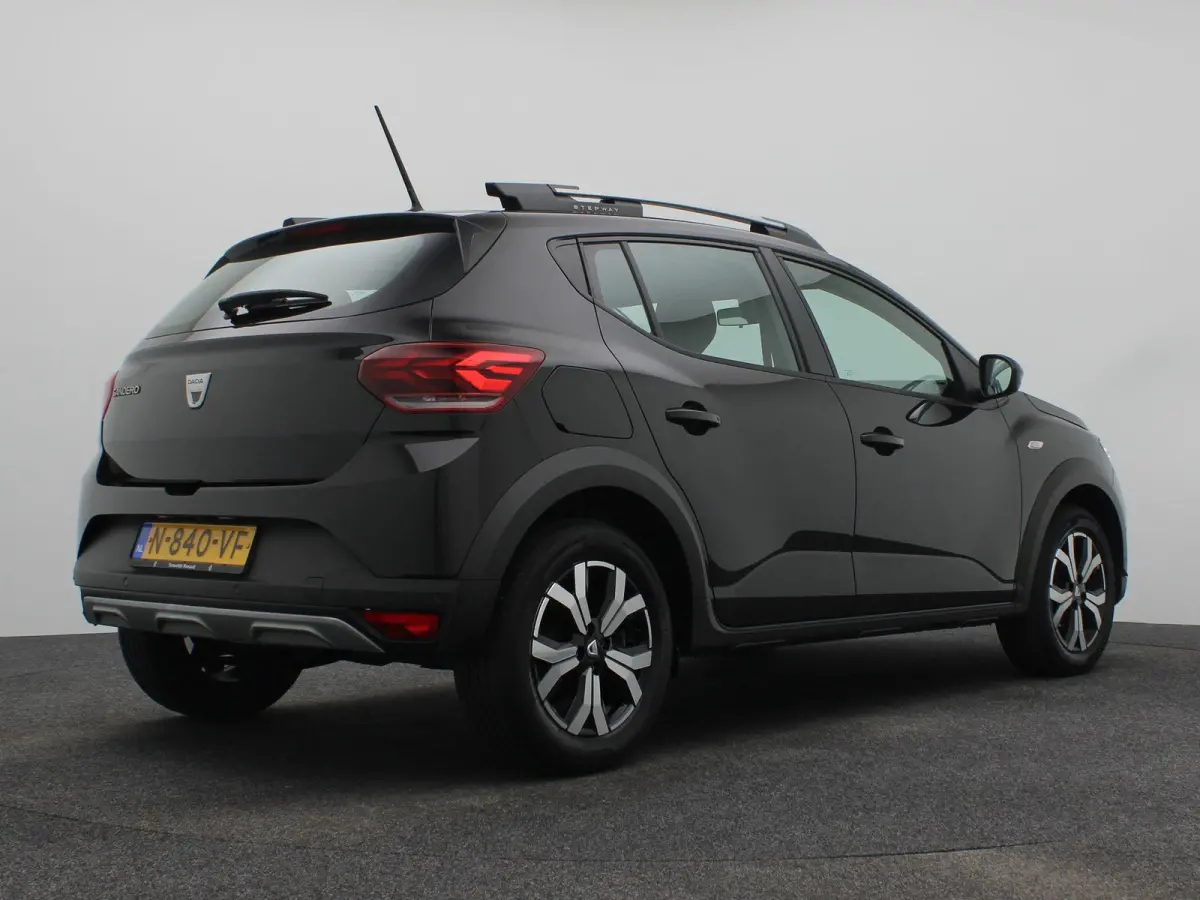 TCe 90 CVT GPF Comfort | AUTOMAAT | Navigatie | Parkeercamera |