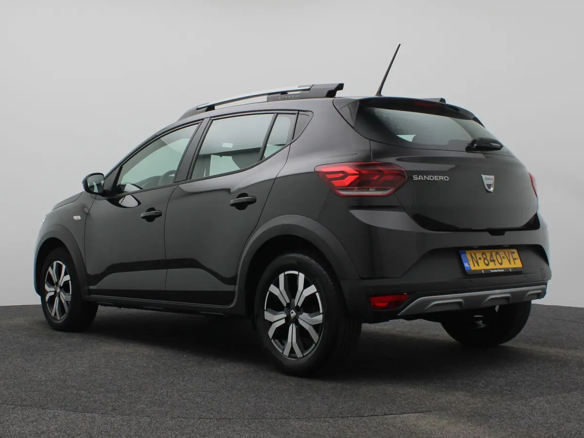 TCe 90 CVT GPF Comfort | AUTOMAAT | Navigatie | Parkeercamera |