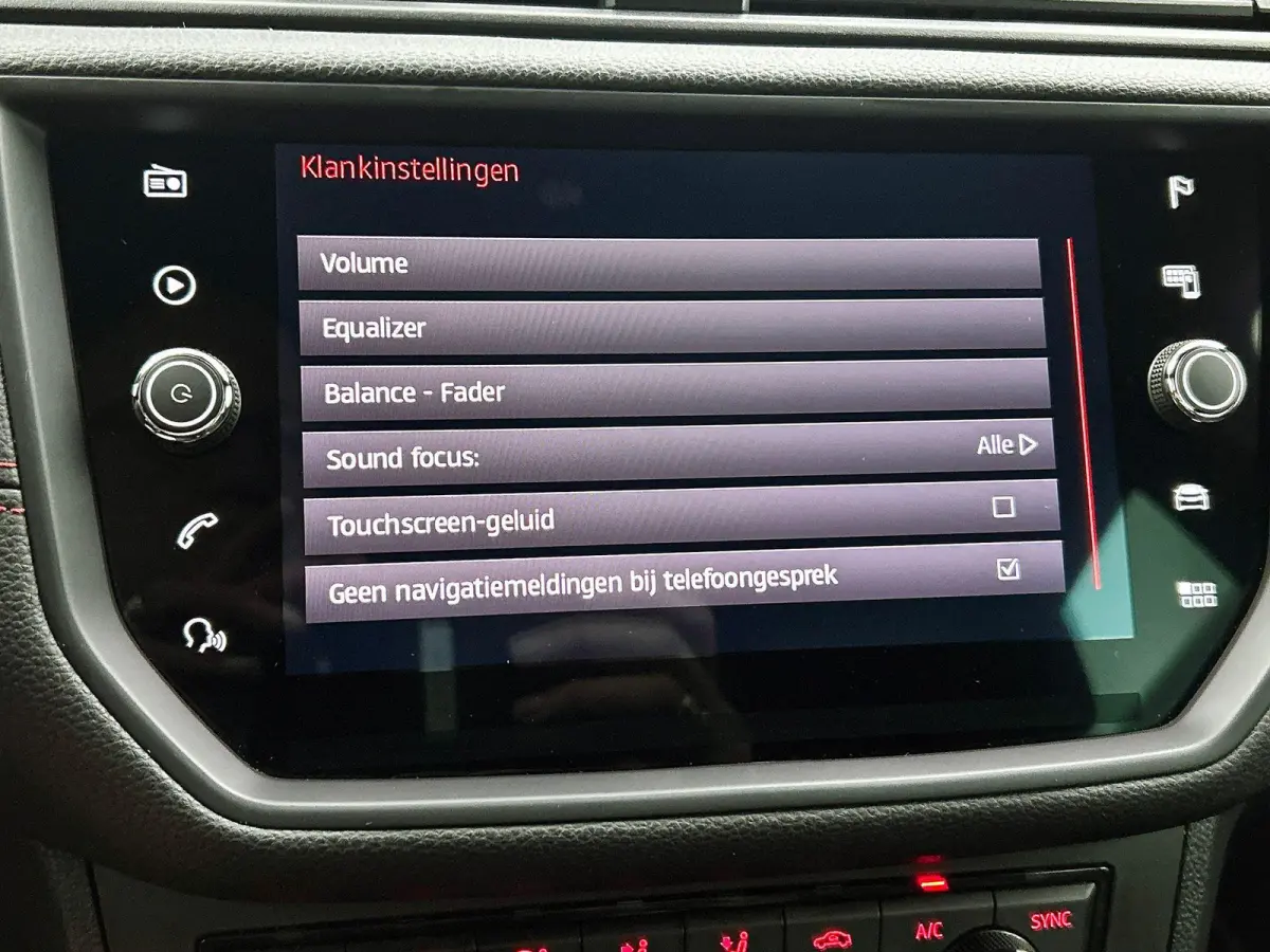 1.0 TSI 115PK FR Business Intense CAMERA | NAVI & CARPLAY | TREKHAAK