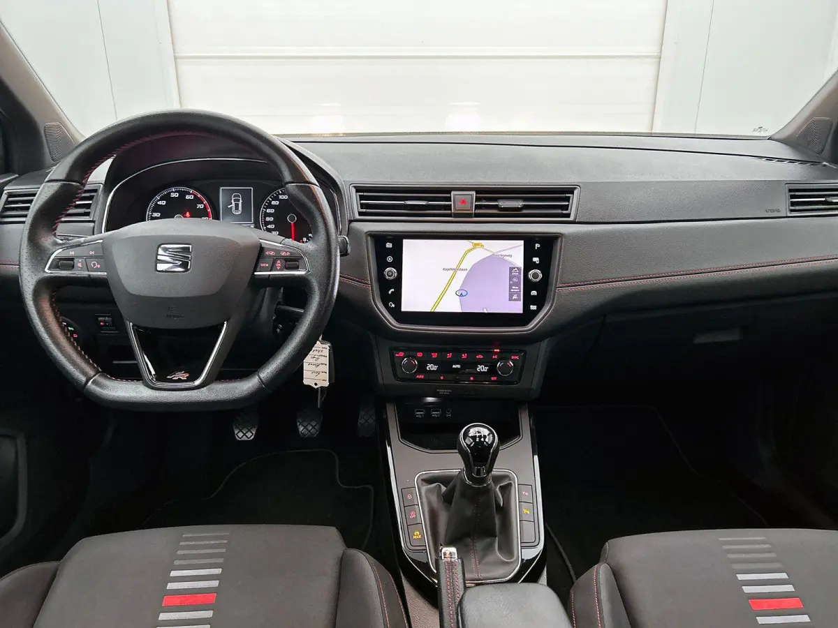 1.0 TSI 115PK FR Business Intense CAMERA | NAVI & CARPLAY | TREKHAAK