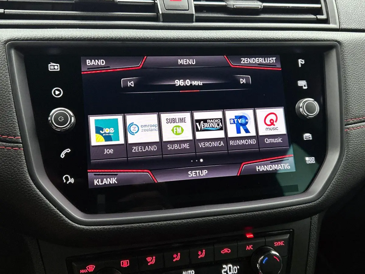 1.0 TSI 115PK FR Business Intense CAMERA | NAVI & CARPLAY | TREKHAAK