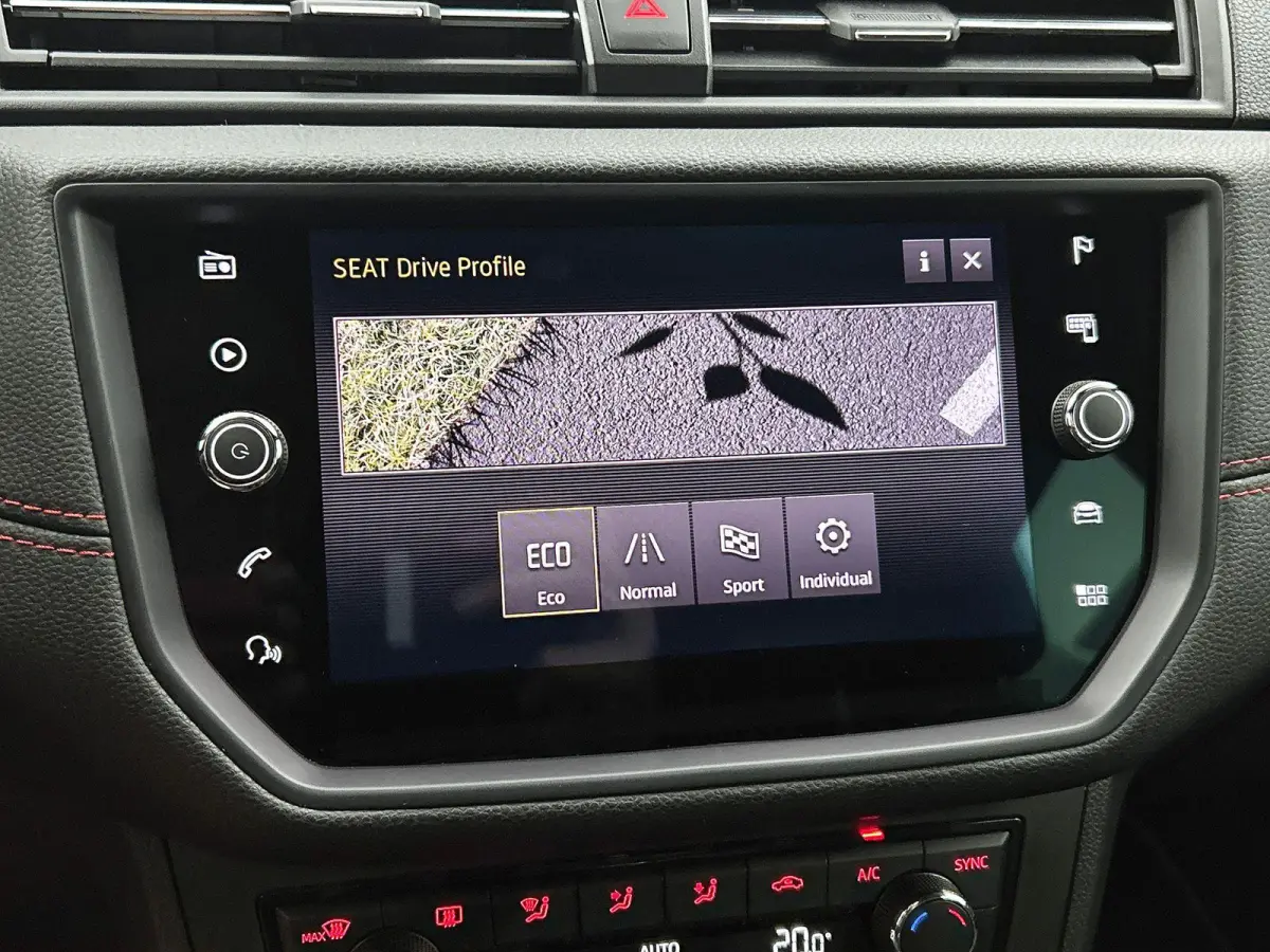 1.0 TSI 115PK FR Business Intense CAMERA | NAVI & CARPLAY | TREKHAAK
