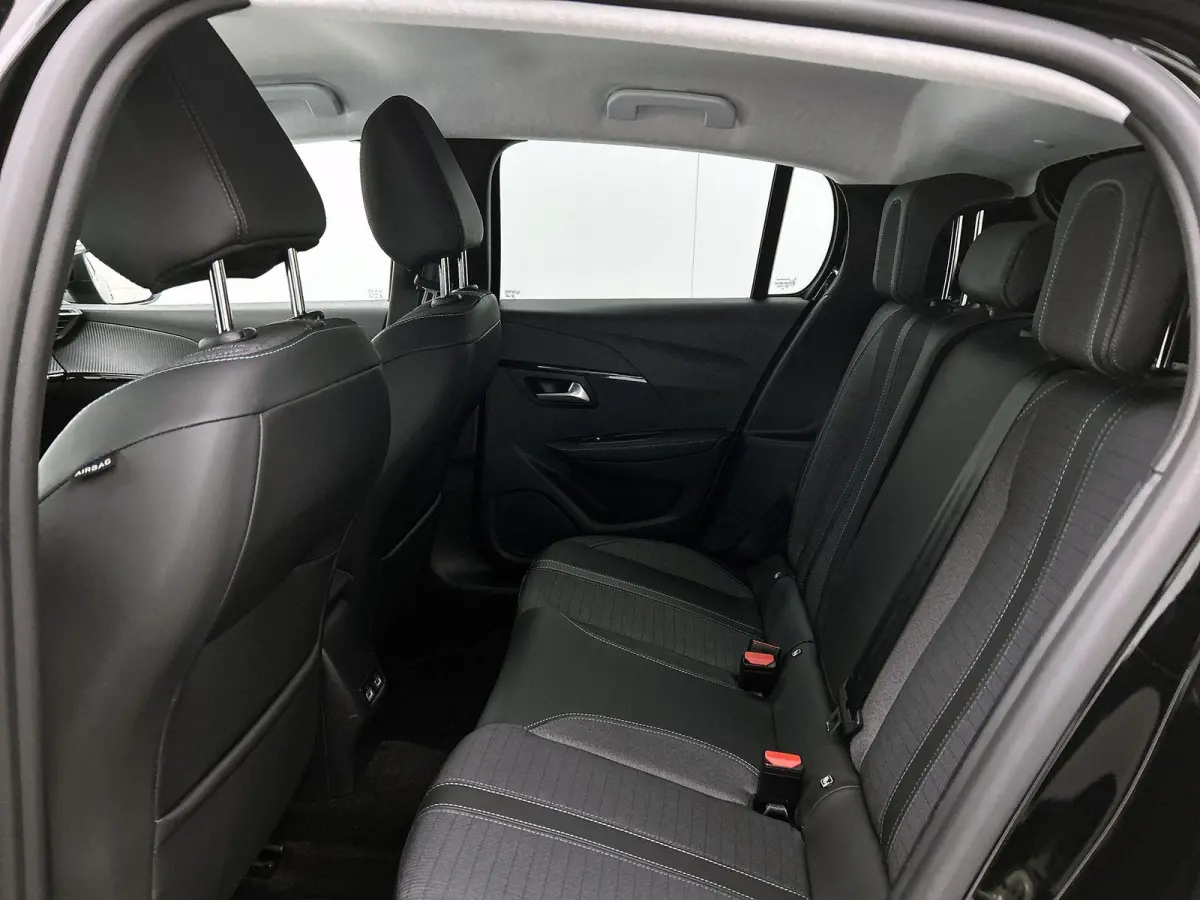 130pk Allure Pack | 1ste eigenaar | Camera | LED lampen |AppleCarPlay/Android | AUTOMAAT | Navigatie