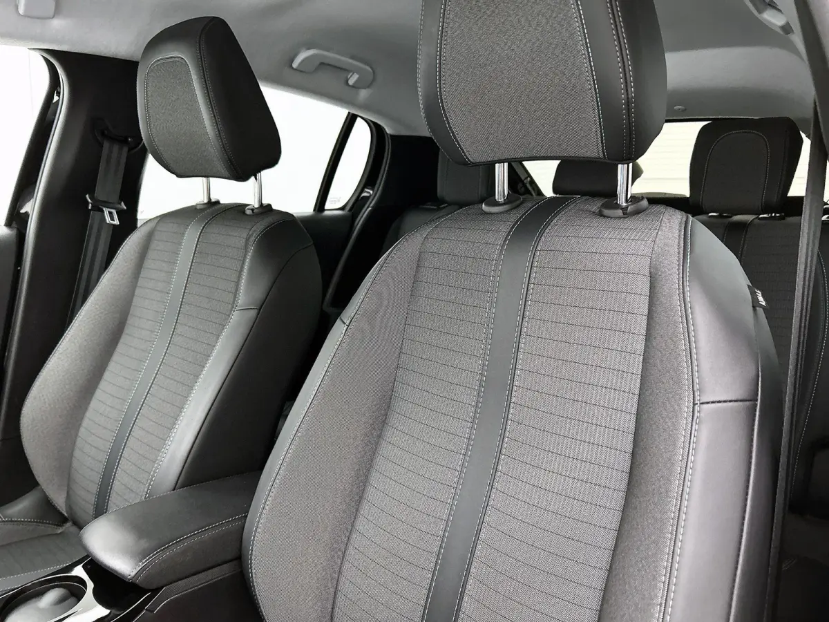 130pk Allure Pack | 1ste eigenaar | Camera | LED lampen |AppleCarPlay/Android | AUTOMAAT | Navigatie