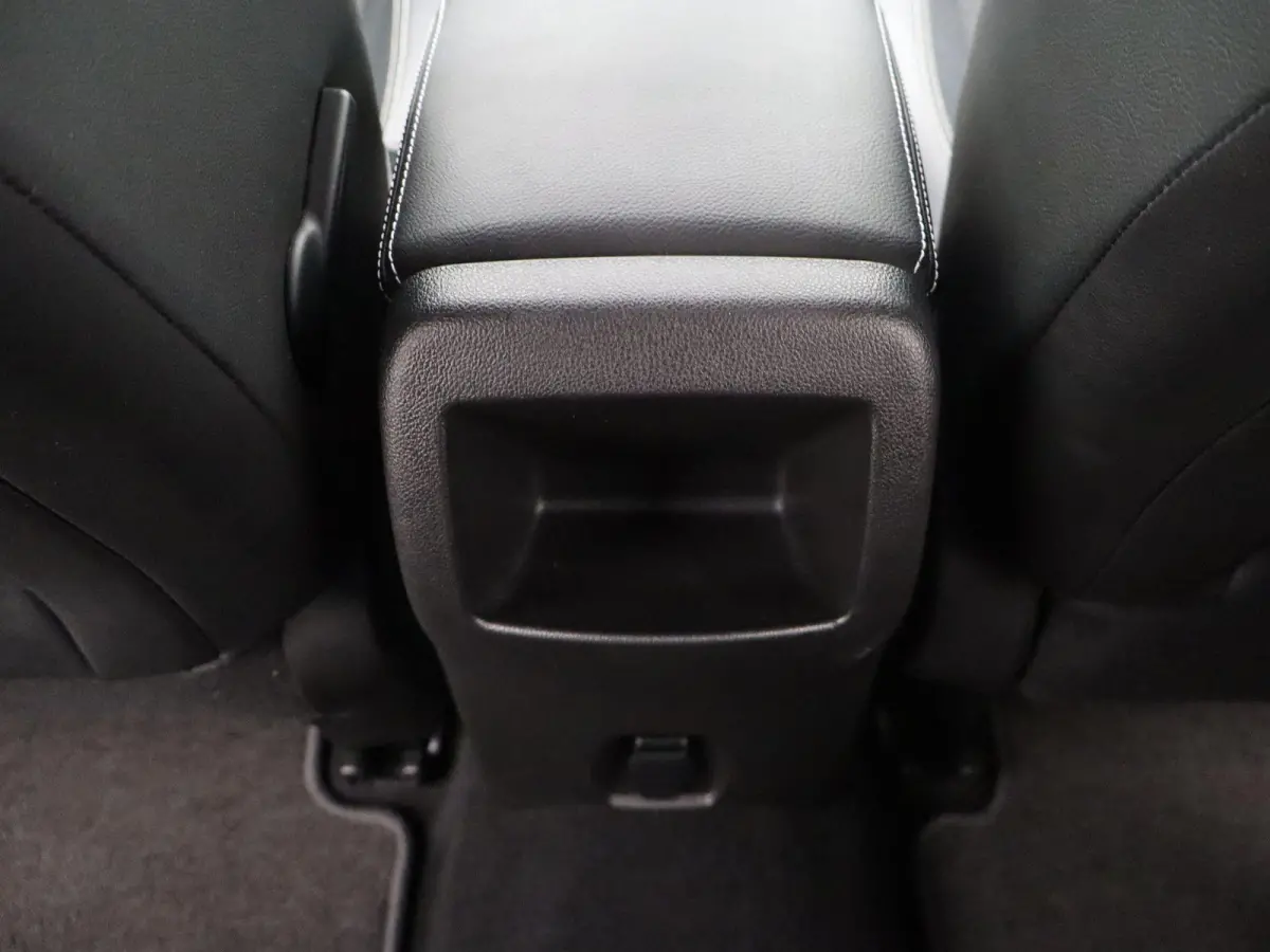 Energy TCe 130 EDC Intens | AUTOMAAT | Parkeercamera | Navigatie |