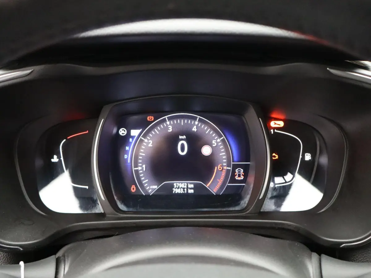 Energy TCe 130 EDC Intens | AUTOMAAT | Parkeercamera | Navigatie |