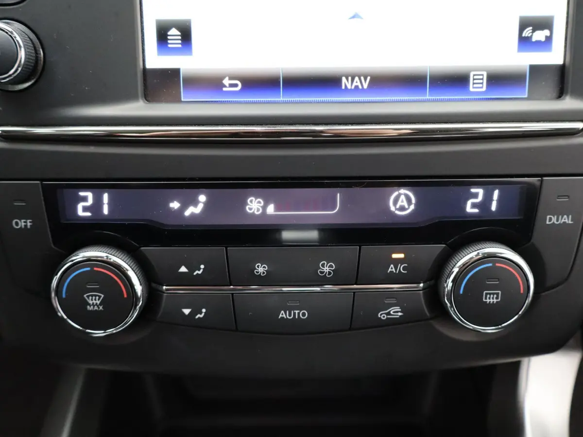Energy TCe 130 EDC Intens | AUTOMAAT | Parkeercamera | Navigatie |