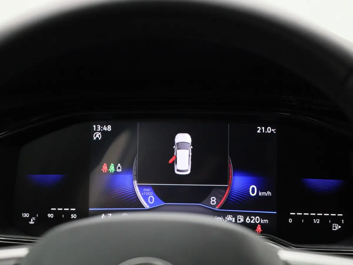 1.0 TSI Life Edition 95 PK | EM | Navigatie | Camera | Parkeersensoren | Adaptive Cruise Control | Apple Carplay | Android Auto | Privacy glas | LED | DAB | Digital Cockpit |