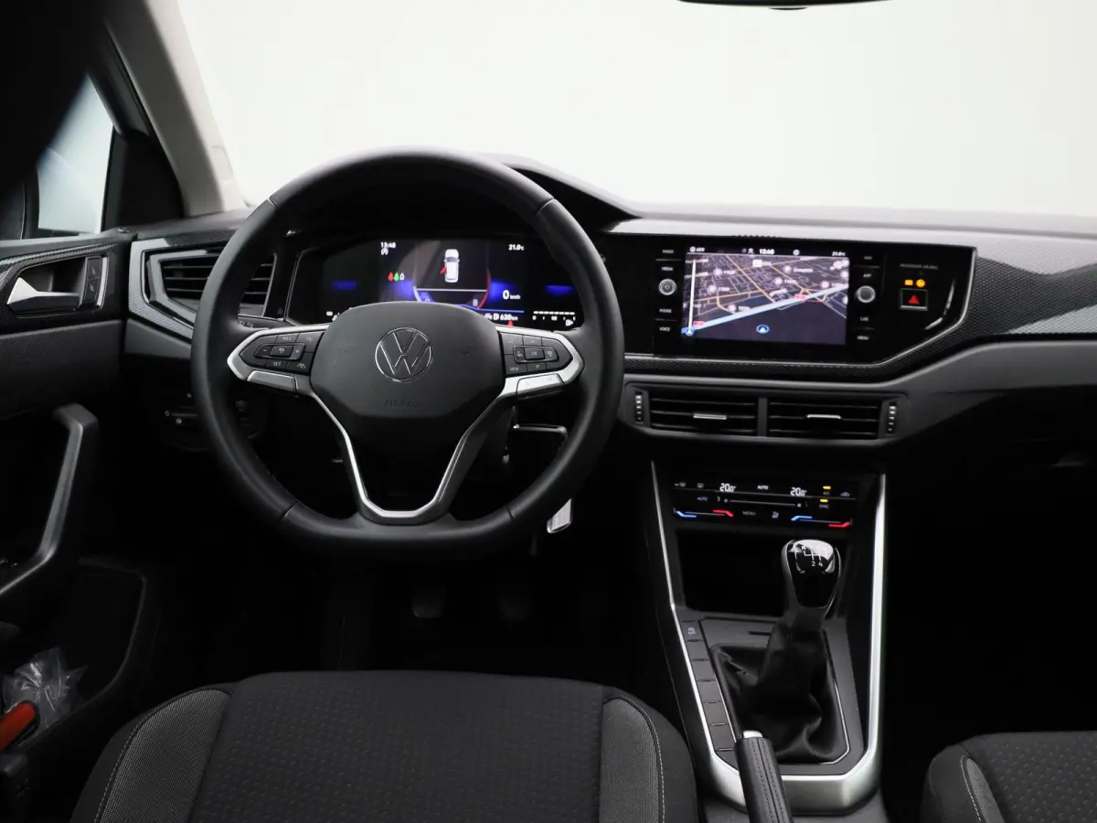 1.0 TSI Life Edition 95 PK | EM | Navigatie | Camera | Parkeersensoren | Adaptive Cruise Control | Apple Carplay | Android Auto | Privacy glas | LED | DAB | Digital Cockpit |