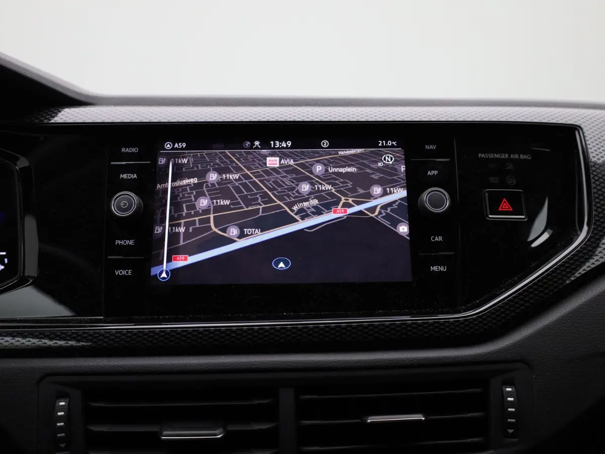 1.0 TSI Life Edition 95 PK | EM | Navigatie | Camera | Parkeersensoren | Adaptive Cruise Control | Apple Carplay | Android Auto | Privacy glas | LED | DAB | Digital Cockpit |