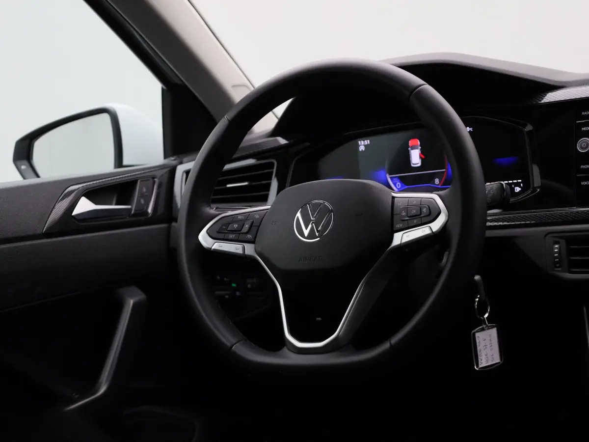 1.0 TSI Life Edition 95 PK | EM | Navigatie | Camera | Parkeersensoren | Adaptive Cruise Control | Apple Carplay | Android Auto | Privacy glas | LED | DAB | Digital Cockpit |