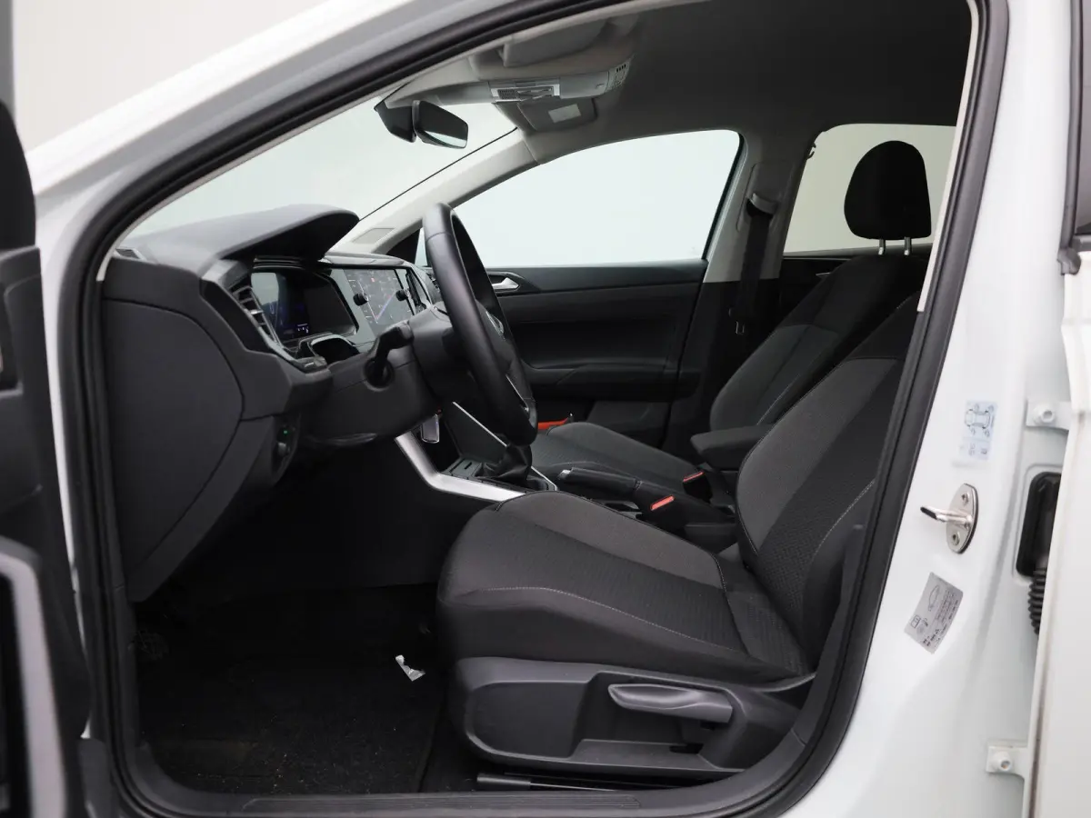 1.0 TSI Life Edition 95 PK | EM | Navigatie | Camera | Parkeersensoren | Adaptive Cruise Control | Apple Carplay | Android Auto | Privacy glas | LED | DAB | Digital Cockpit |