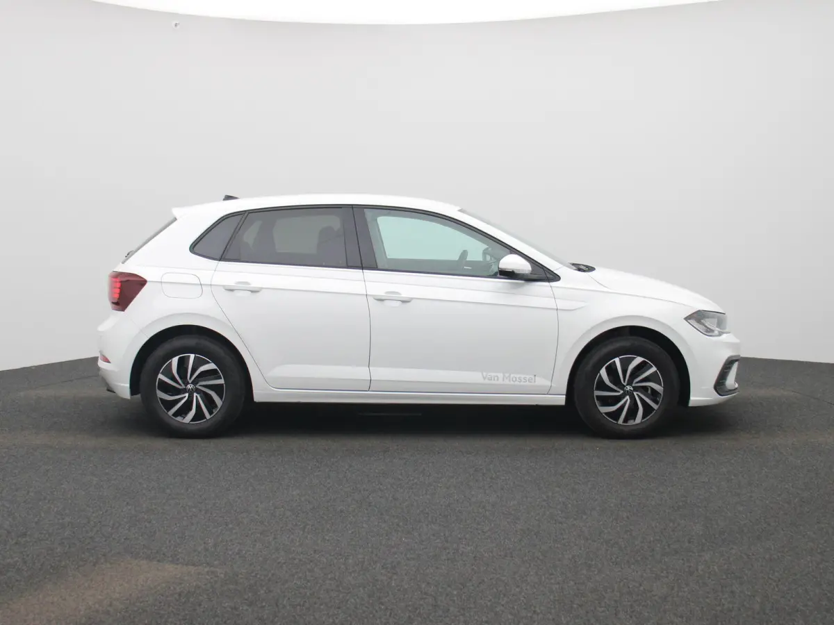 1.0 TSI Life Edition 95 PK | EM | Navigatie | Camera | Parkeersensoren | Adaptive Cruise Control | Apple Carplay | Android Auto | Privacy glas | LED | DAB | Digital Cockpit |