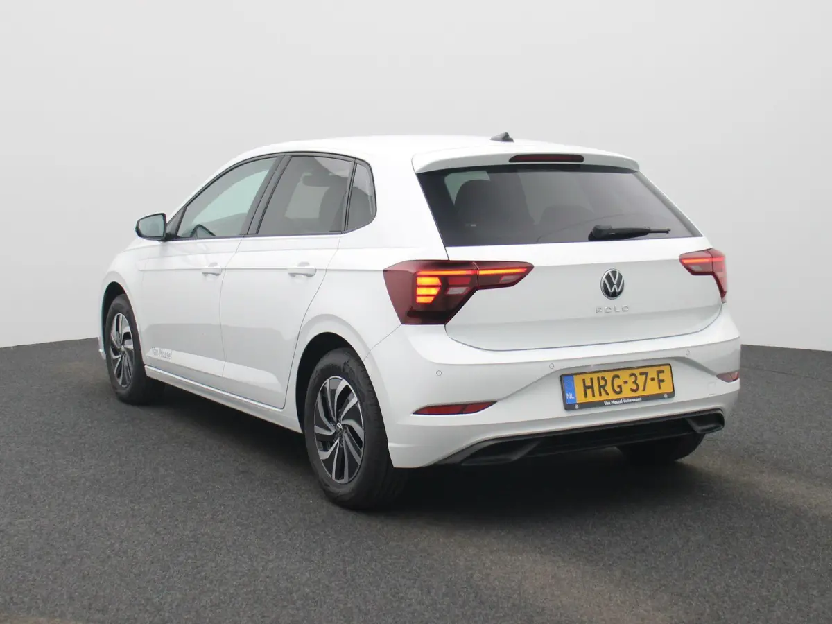 1.0 TSI Life Edition 95 PK | EM | Navigatie | Camera | Parkeersensoren | Adaptive Cruise Control | Apple Carplay | Android Auto | Privacy glas | LED | DAB | Digital Cockpit |